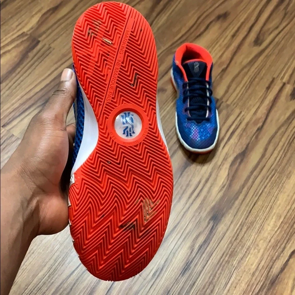 Nike Kyrie signature Shoes Youth